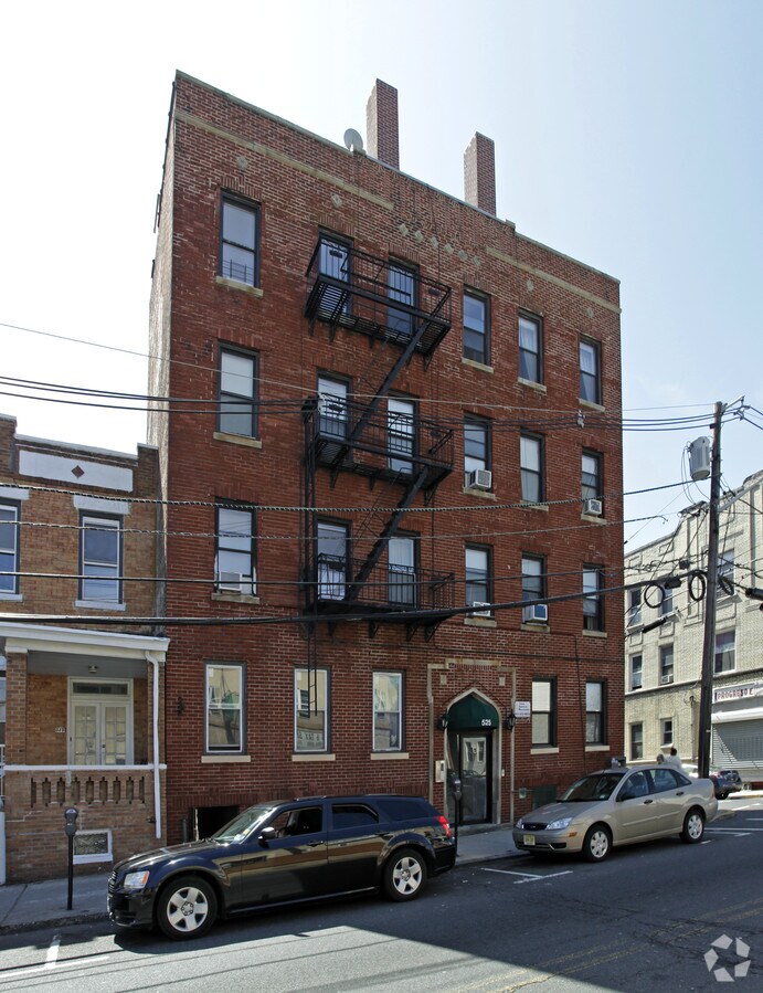 525 60th ¡St - 525 - Golden Crest 525 60th Street, LLC