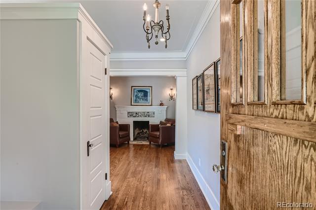 Photo - 2305 Hudson St