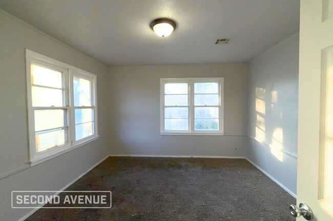 Photo - 1920 NE 29th St