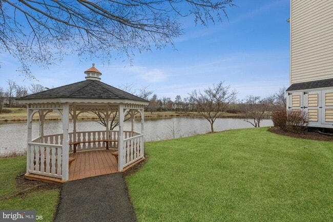 Photo - 25340 Lake Mist Square Unidad 301