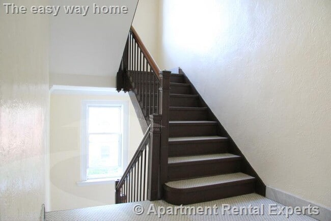 3 Langdon St Unit 4