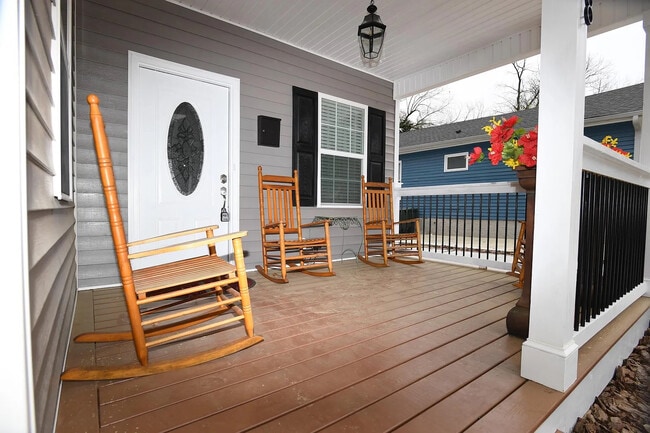 Photo - Room in House on S Person St