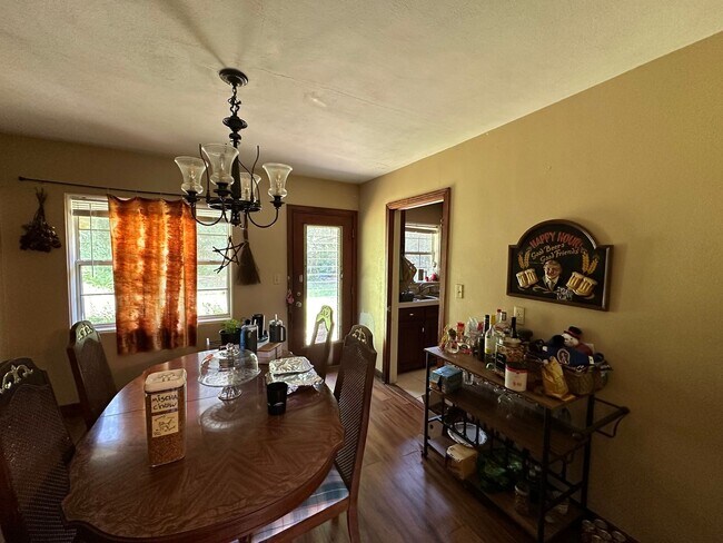 Photo - Charming 4 Bedroom, 2 Bathroom House