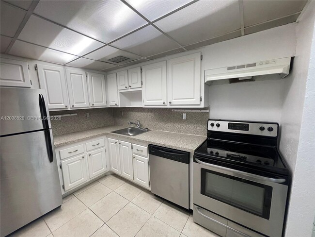 Building Photo - 1805 Sans Souci Blvd Unit 113