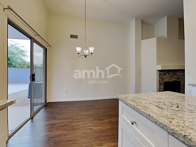 Photo - 2107 E Catclaw St