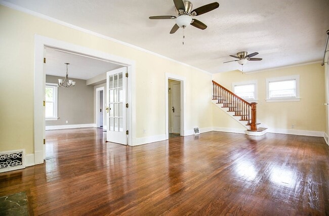 Photo - Home with Beauty, Character and Great LOCA...