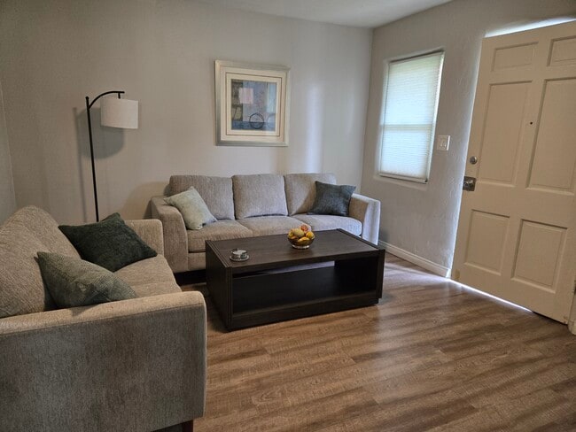 Photo - 7219 Mohawk St Unit B