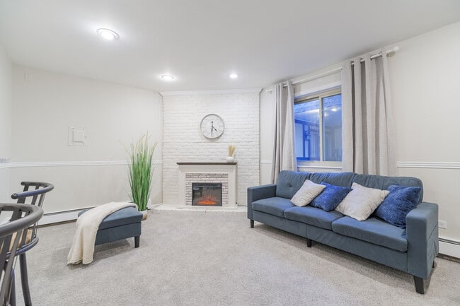 Photo - 1390 Everett Ct Unit 209