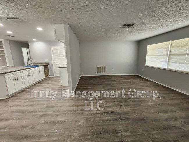 Photo - 2429 Keeport Dr