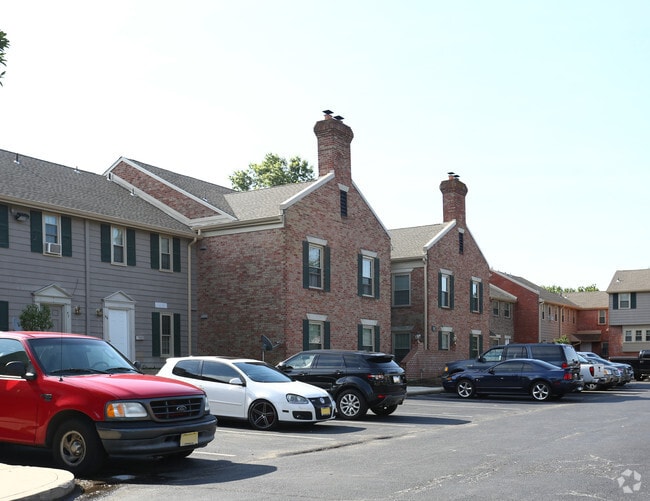 Tenby Chase Apartments
