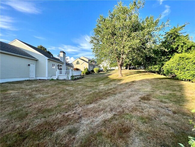 Photo - 65 Carriage Trl