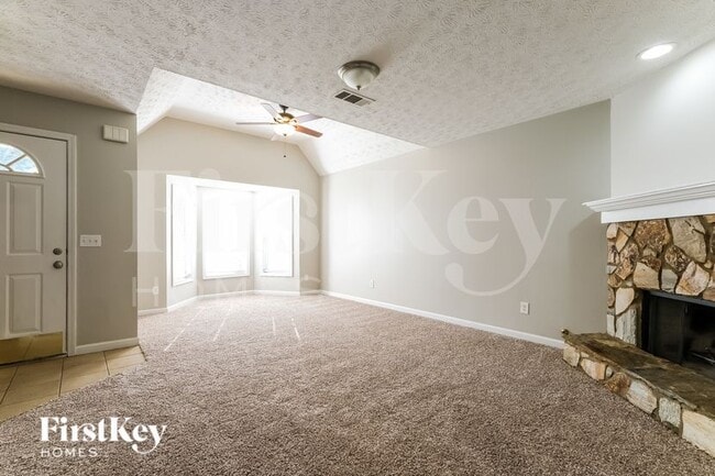 819 Overlook Trail