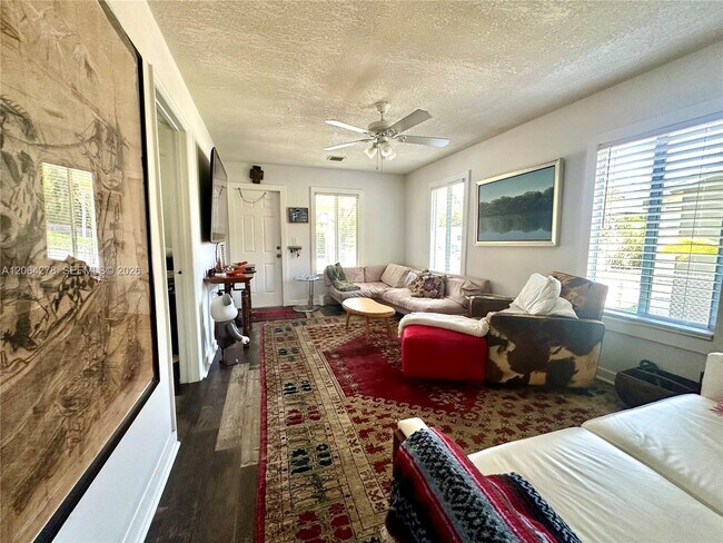 Photo - 3611 Oak Ave