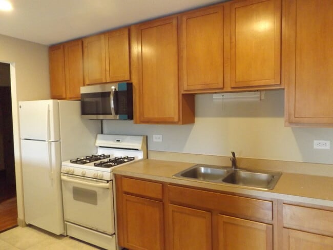 Photo - 710 W Huntington Commons Rd Unit 3A