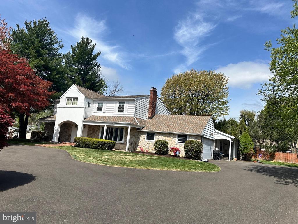 Photo - 2050 Pine Rd House