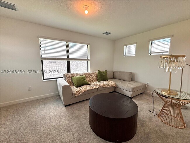 Photo - 10660 Wilgrove 10660