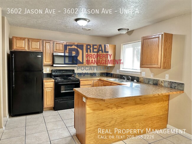 Photo - 3 Bed/ 1.5 bath duplex - Pets negotiable Unidad A