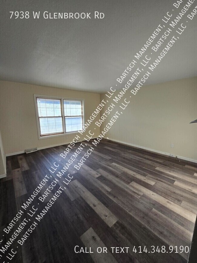 Photo - 7938 W Glenbrook Rd