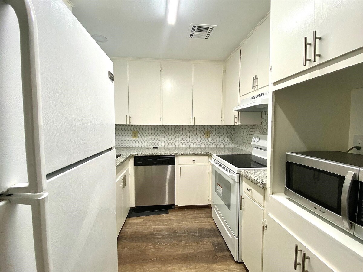 Photo - 5502 Evergreen St