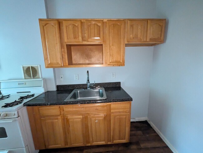 107 Wilkinson Ave Unit 2