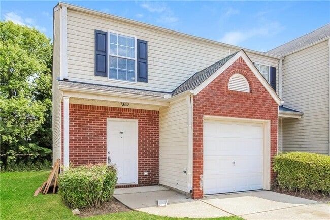 Photo - 1350 Labonte Pkwy