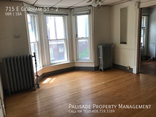 Photo - 715 E Gorham St Unidad 2