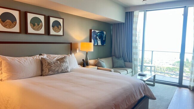 Photo - Highly Desirable STUDIO/1-Bath unit Long-T... Condo Unit D2703