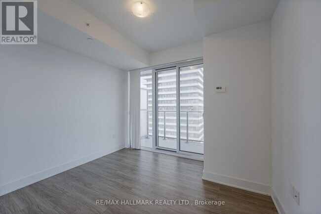 Photo - 30 Shore Breeze Dr Unité 1818