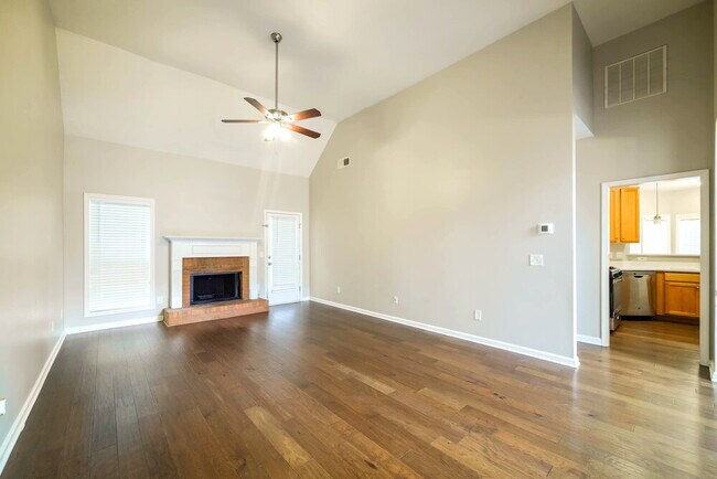 Photo - 116 Freeman Forest Dr