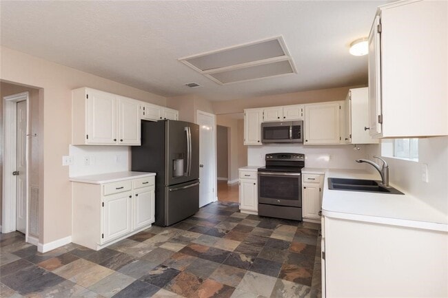 Photo - 5215 Heathervale Ct