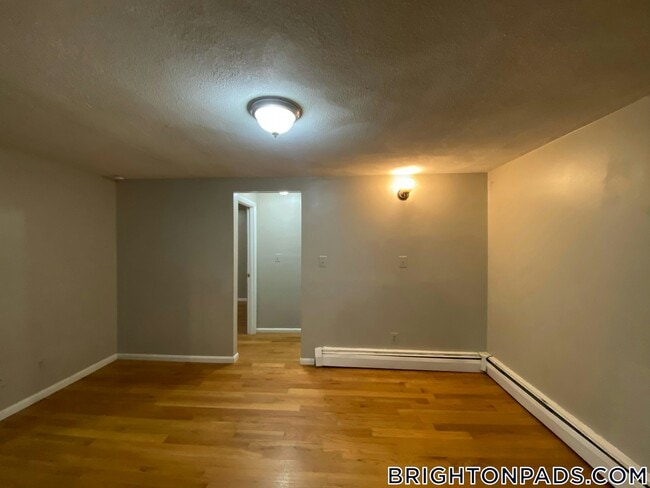 Photo - 27 Kelley Ct Unidad C