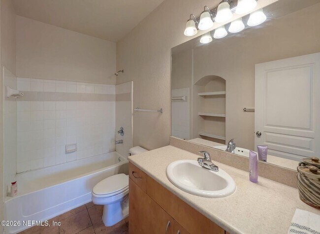 8290 GATE W Pky Unit 507