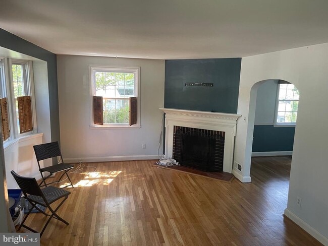 Photo - 819 Fairway Dr