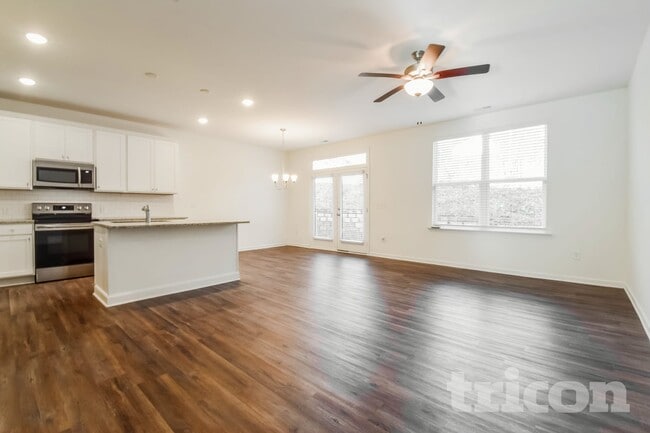 Photo - 2070 Rosemary Park Ln