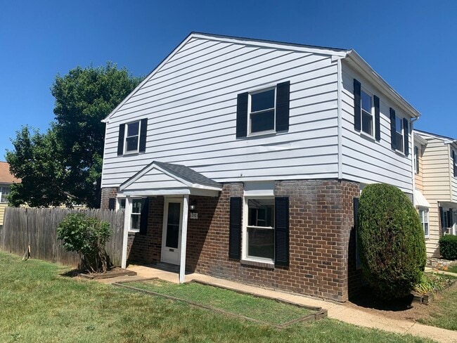Photo - 2 Story, 3 bedroom, 1.5 bath Townhome in Glen Burnie