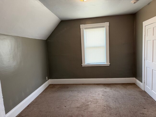 Photo - 10 Winsor St Unit 10 Winsor st apt#3