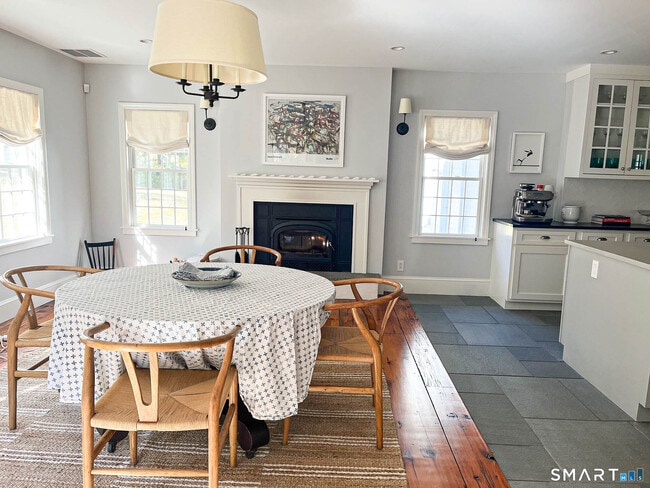 Photo - 85 Gellert Rd