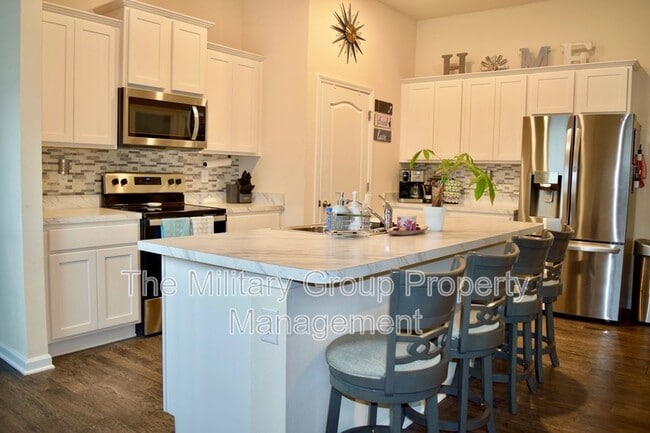 Photo - 15697 Strawberry Roan Ct