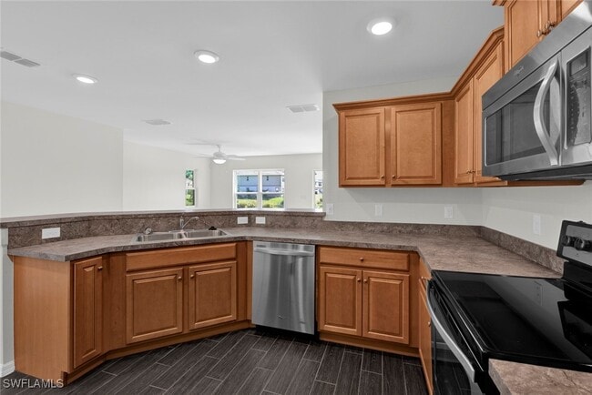 Building Photo - 6351 Brant Bay Blvd