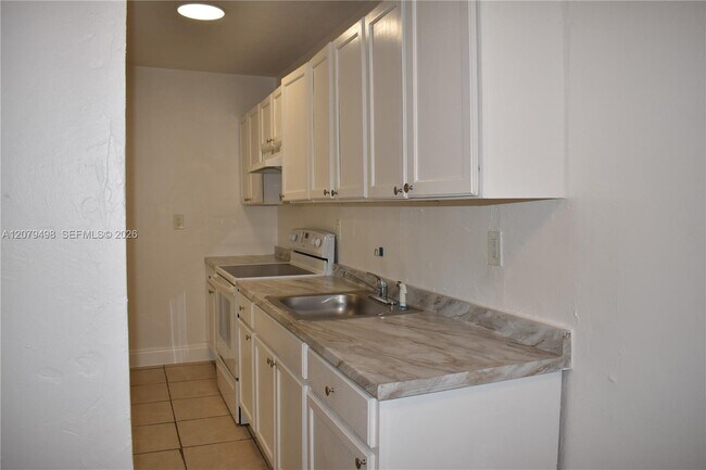 2300 Superior St Unit 1