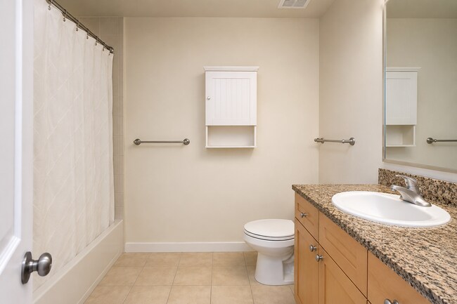 Photo - 777 7th St NW Unit 834