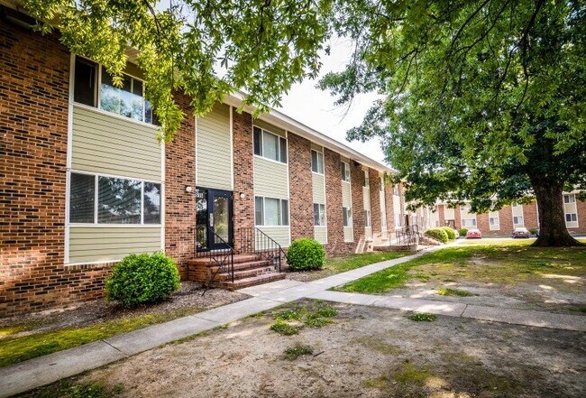 Photo - 617 W Laburnum Ave Unidad #617