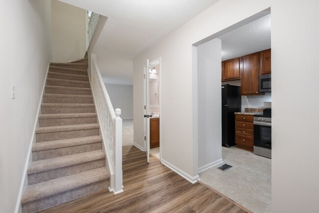 Photo - WOW!! Prime location and quite living in Charming 2brd 2.5 bath townhouse