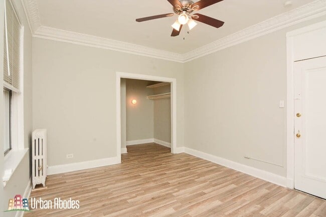 Photo - 3841 N Fremont St Unidad M02B