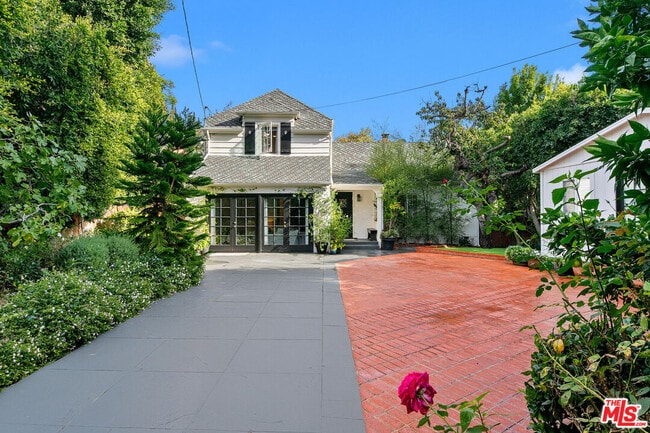 Photo - 1760 Nichols Canyon Rd