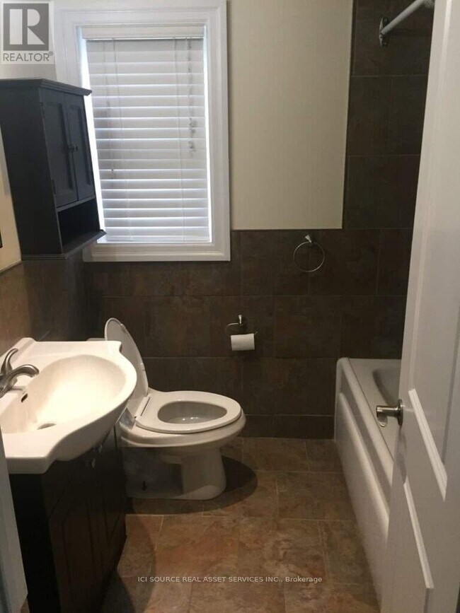 Photo - 17 Hubert Ave