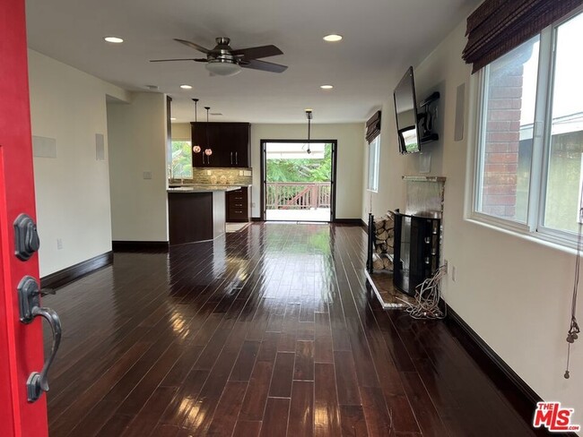 Photo - 1019 Camino Real