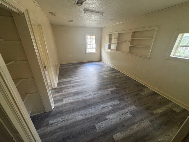 Photo - 2942 Eaton St