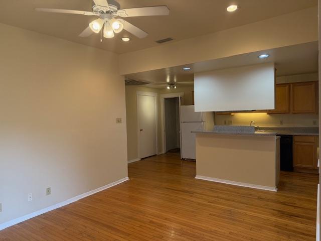 Building Photo - 400 W Lynwood Ave Rental
