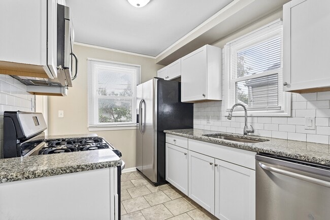 Photo - 12948 Cunningham St